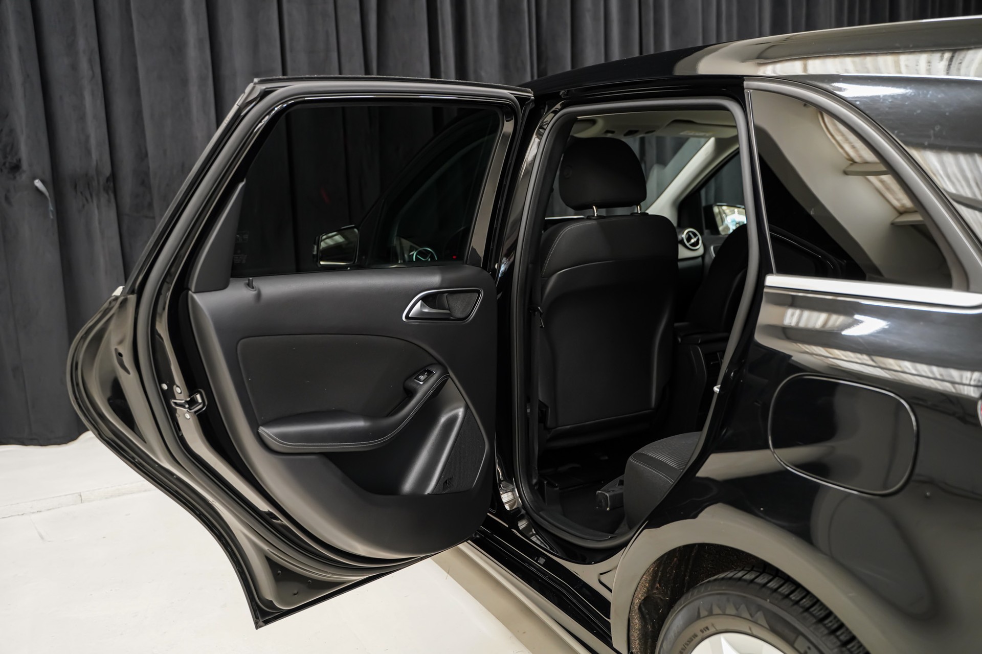 MERCEDES-BENZ B 180 CDI Urban 7G-DCT-image-12