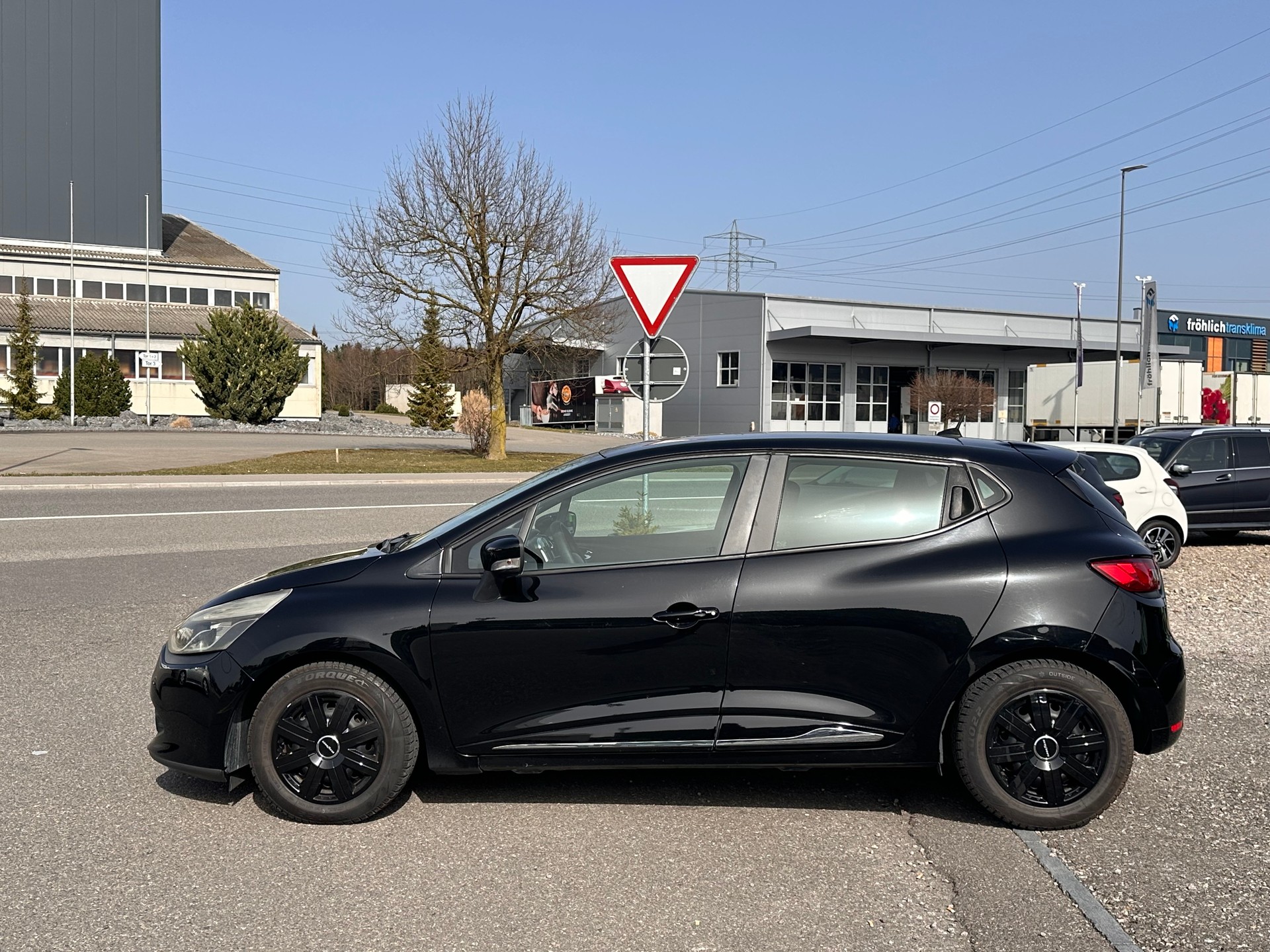 RENAULT Clio 1.2 16V Expression-image-12