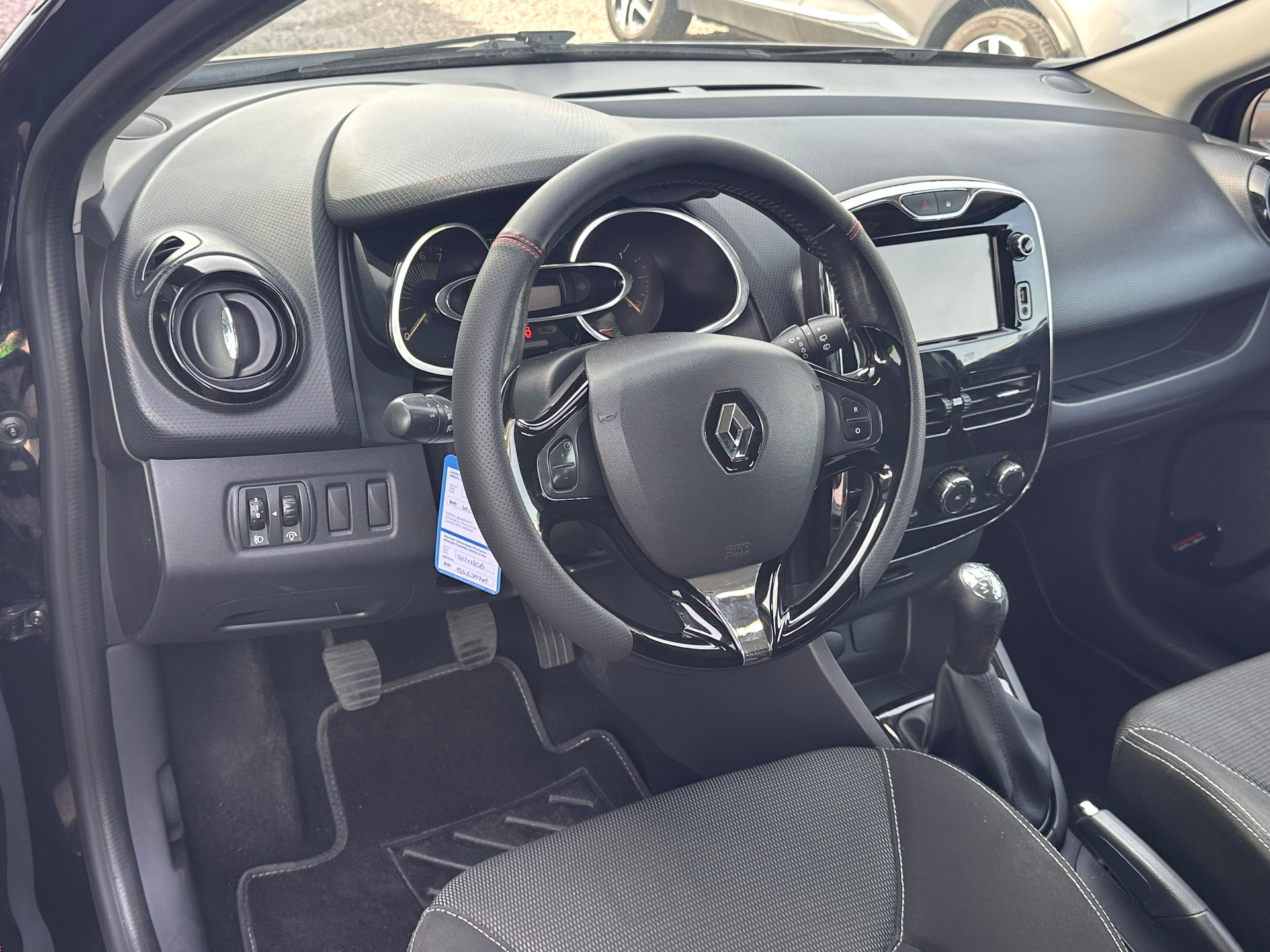 RENAULT Clio 1.2 16V Expression-image-6