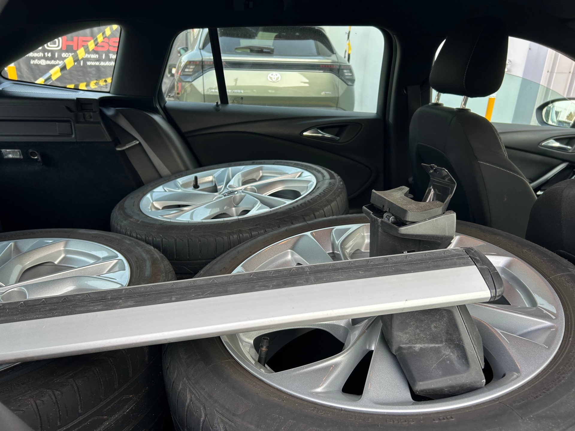 OPEL Astra Sports Tourer 1.4i Turbo Excellence-image-8