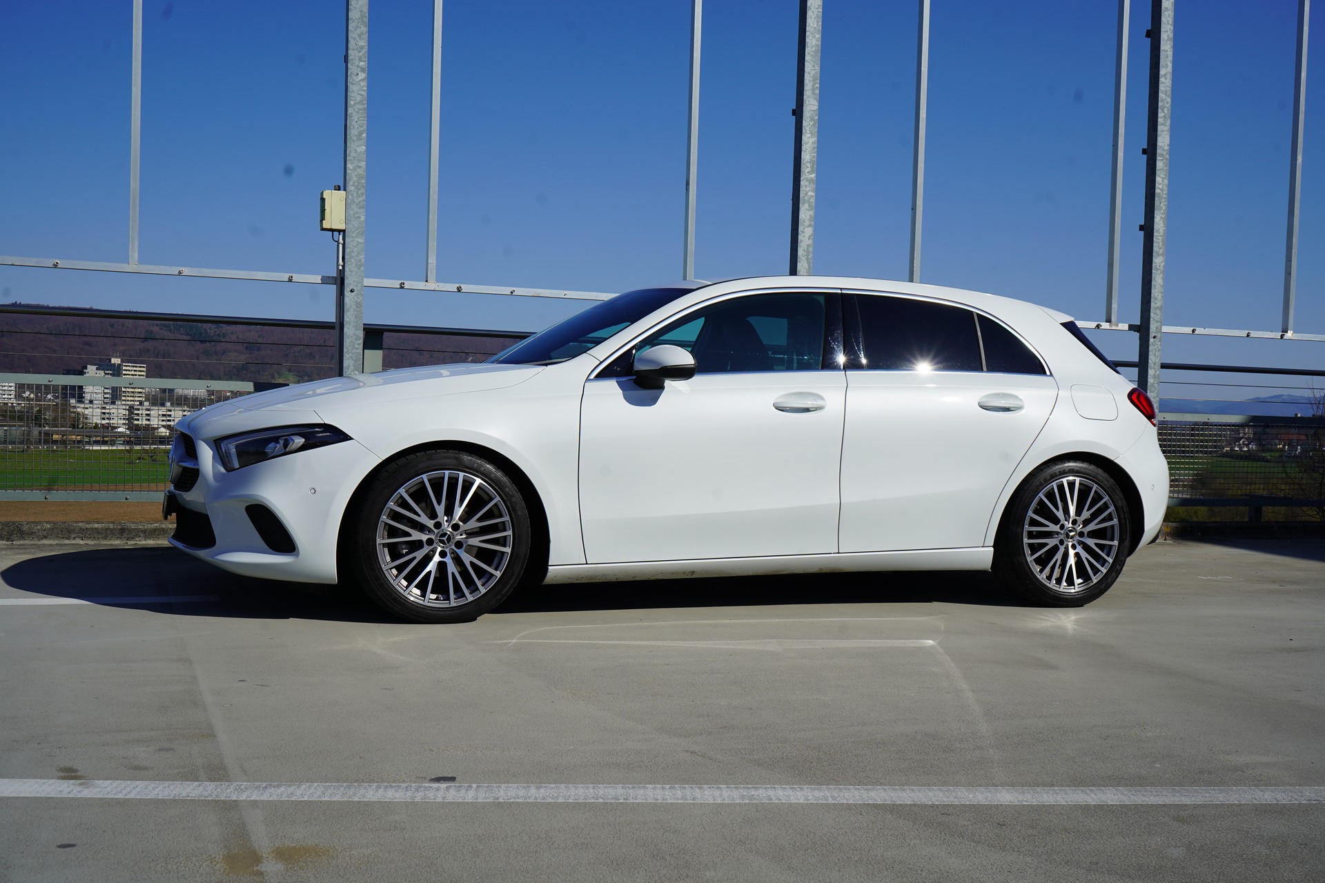 MERCEDES-BENZ A 180 PROGRESSIVE 7G-DCT l 136 PS-image-6