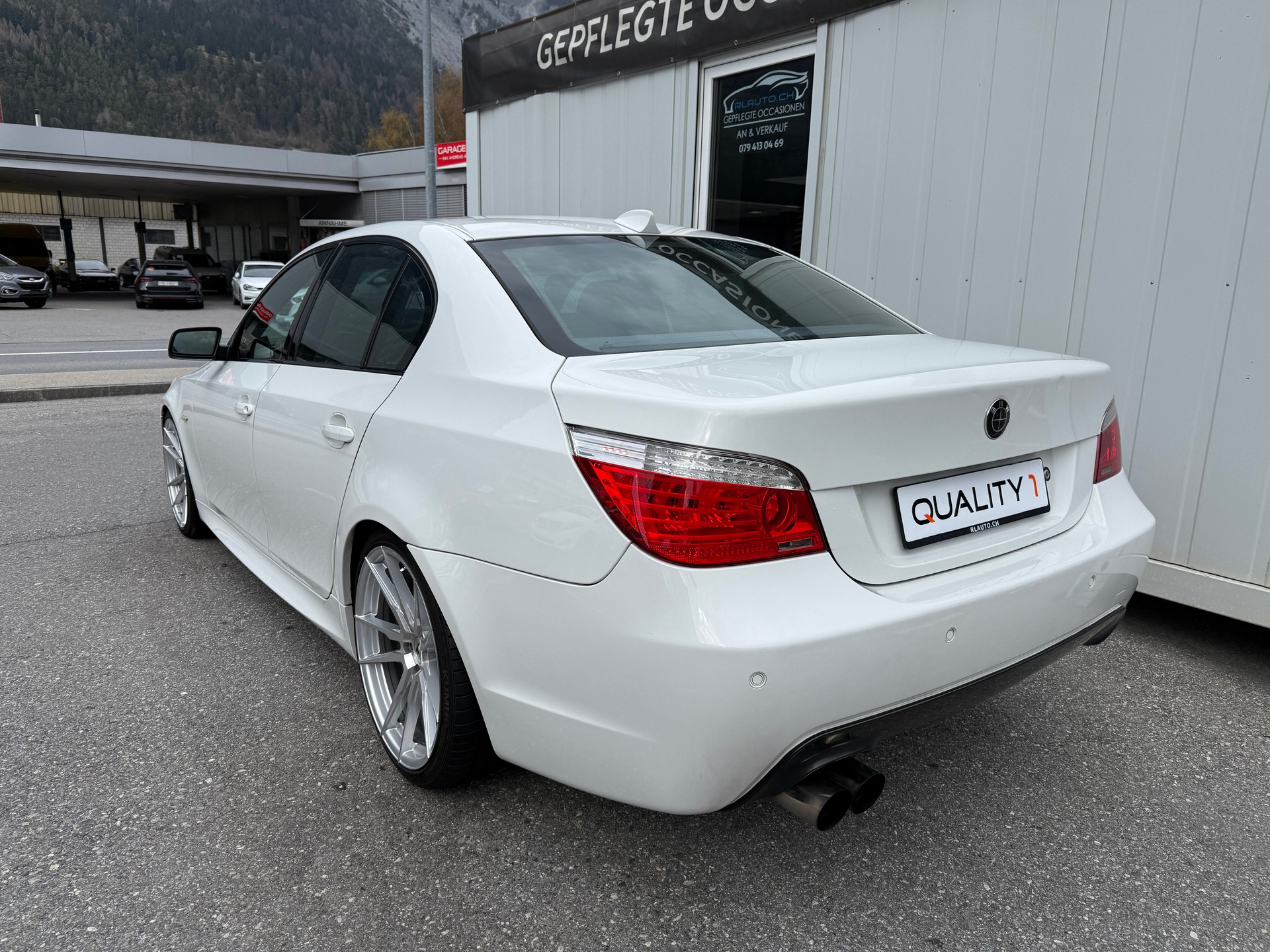 BMW 530i M EDITION * AB PLATZ* EXPORT* 21 ZOLL JR*KW-FAHRWERK*FMS ENDTOPF*HANDSCHALTER*-image-6