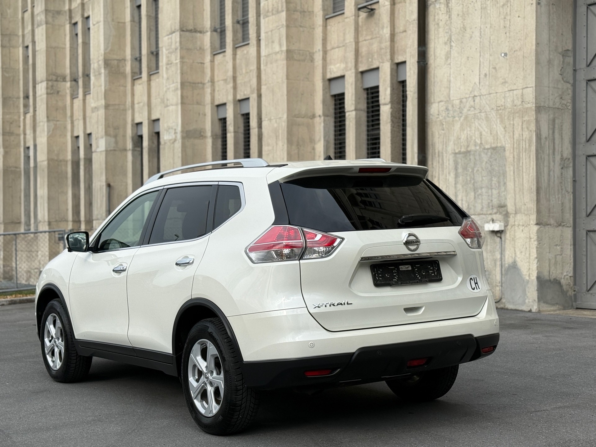 NISSAN X-Trail 1.6 dCi tekna Xtronic CVT-image-2