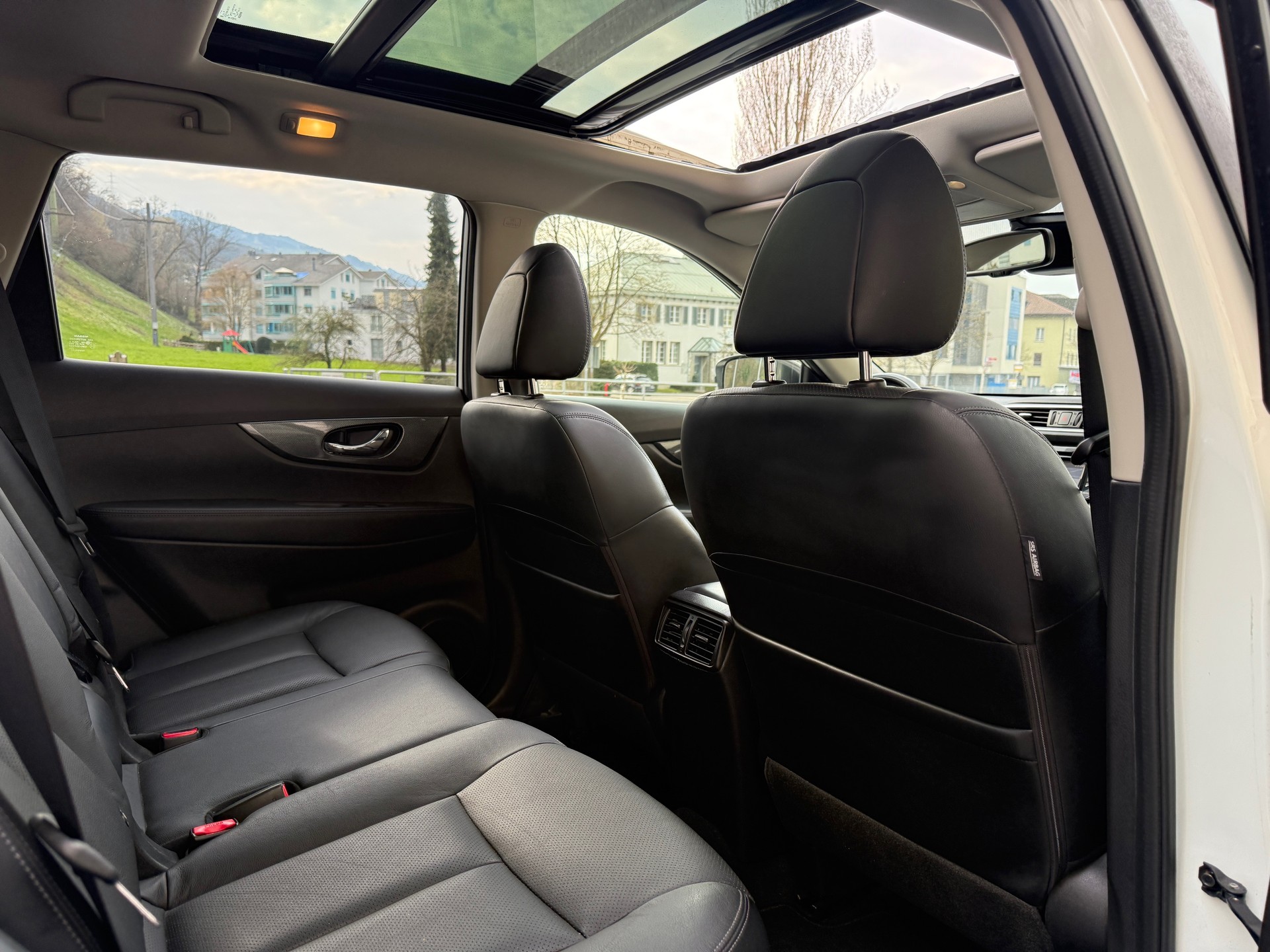 NISSAN X-Trail 1.6 dCi tekna Xtronic CVT-image-8