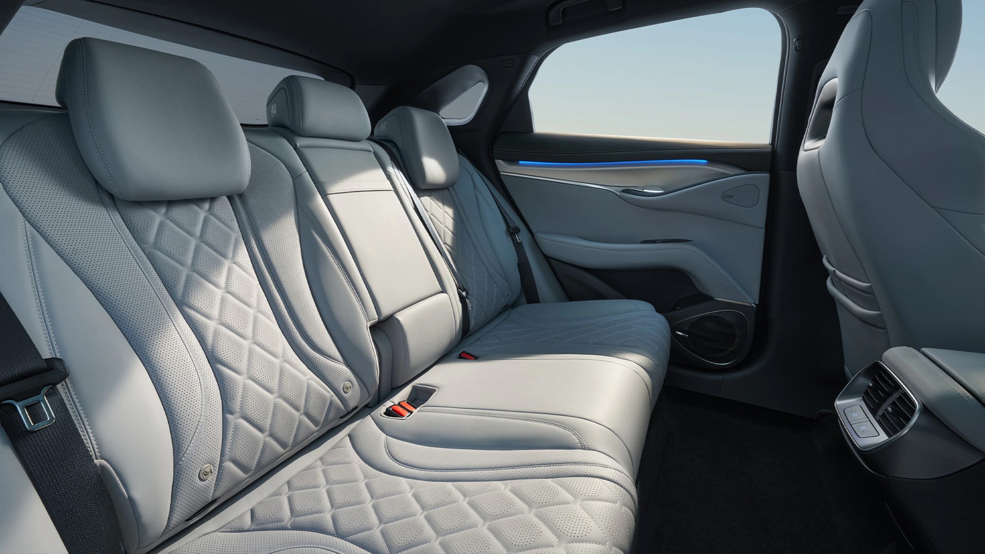 BYD Sealion 7 91,3 kWh Excellence AWD-image-5