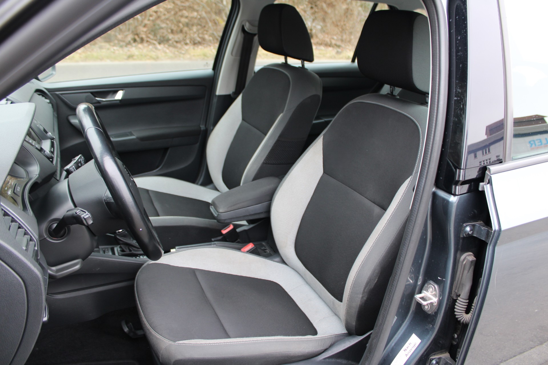 SKODA Fabia 1.2 TSI Ambition DSG-image-7
