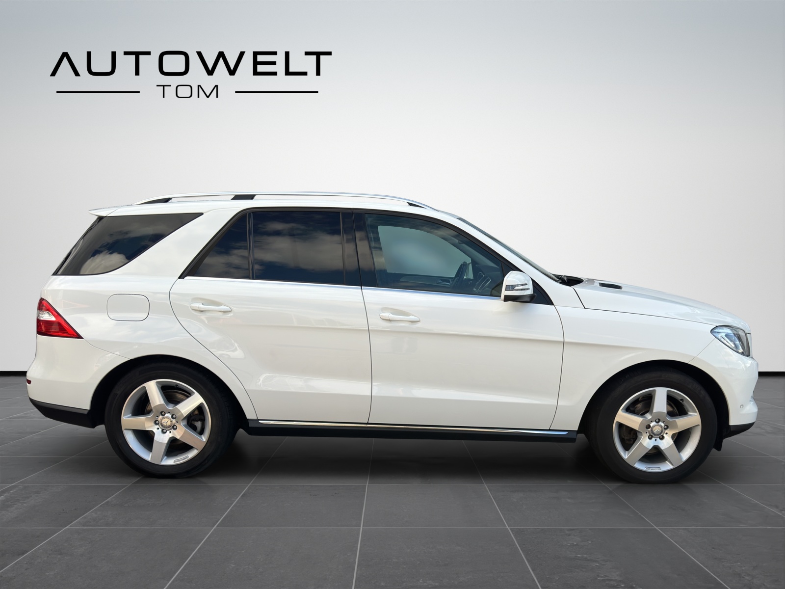 MERCEDES-BENZ ML 350 BlueTEC Executive 4Matic 7G-Tronic-image-5
