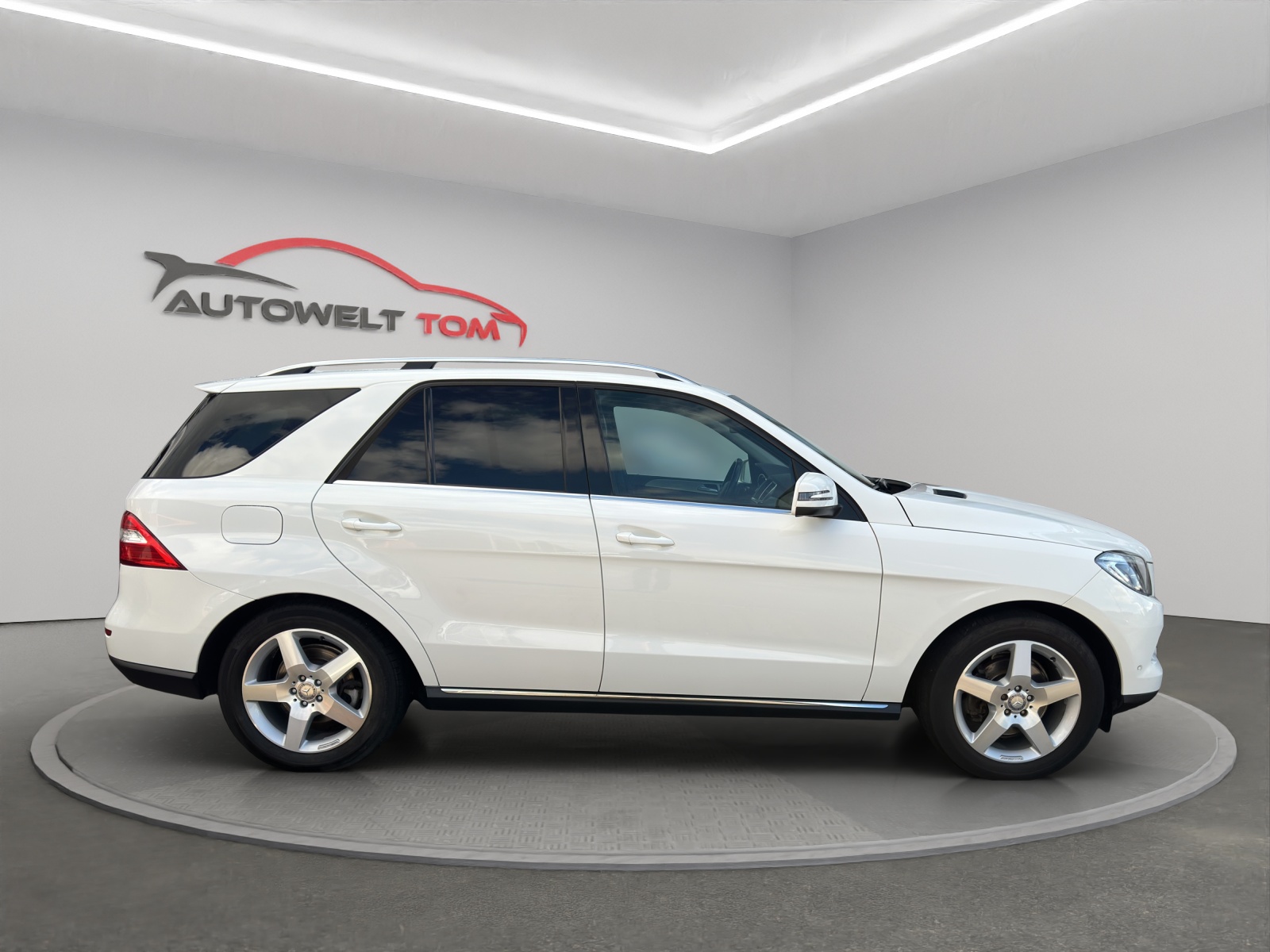 MERCEDES-BENZ ML 350 BlueTEC Executive 4Matic 7G-Tronic-image-5