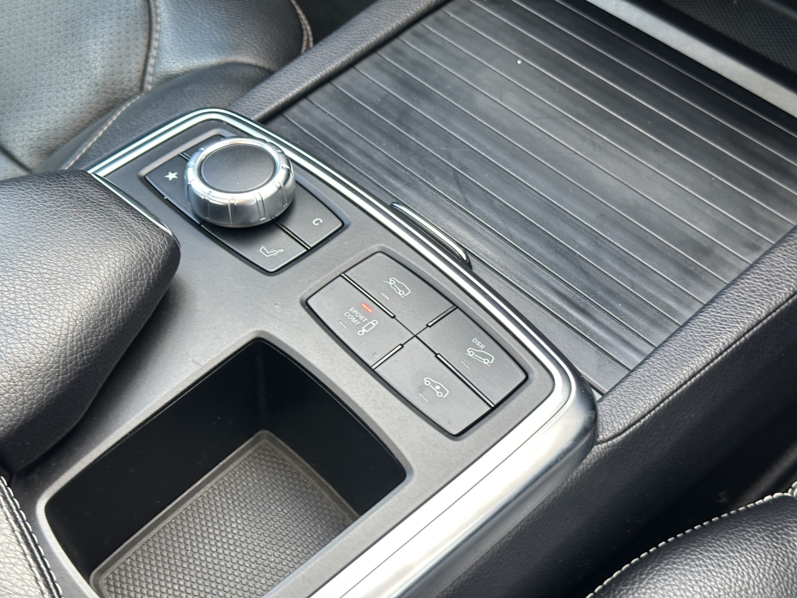 MERCEDES-BENZ ML 350 BlueTEC Executive 4Matic 7G-Tronic-image-13