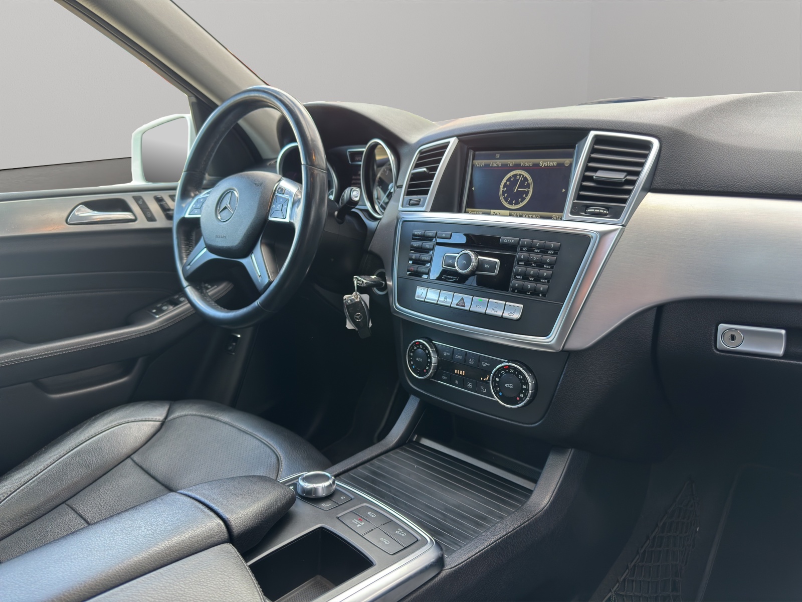 MERCEDES-BENZ ML 350 BlueTEC Executive 4Matic 7G-Tronic-image-12