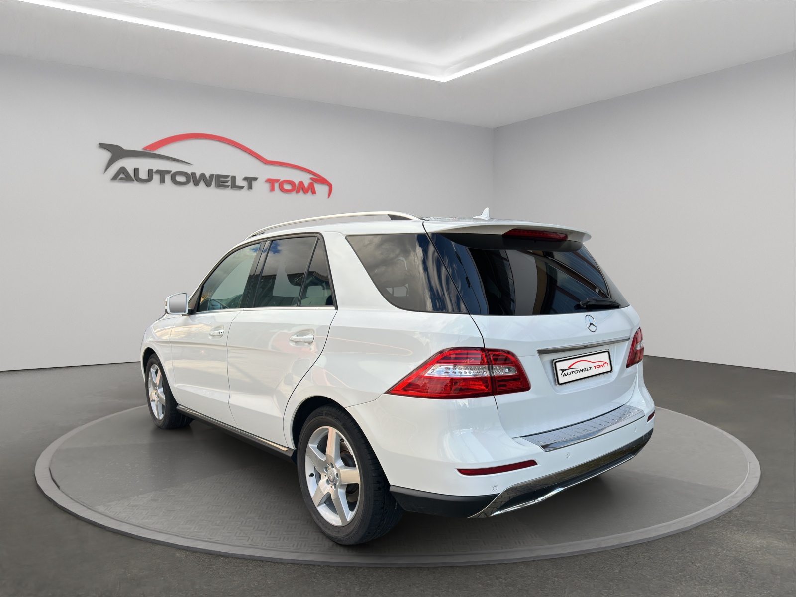 MERCEDES-BENZ ML 350 BlueTEC Executive 4Matic 7G-Tronic-image-2