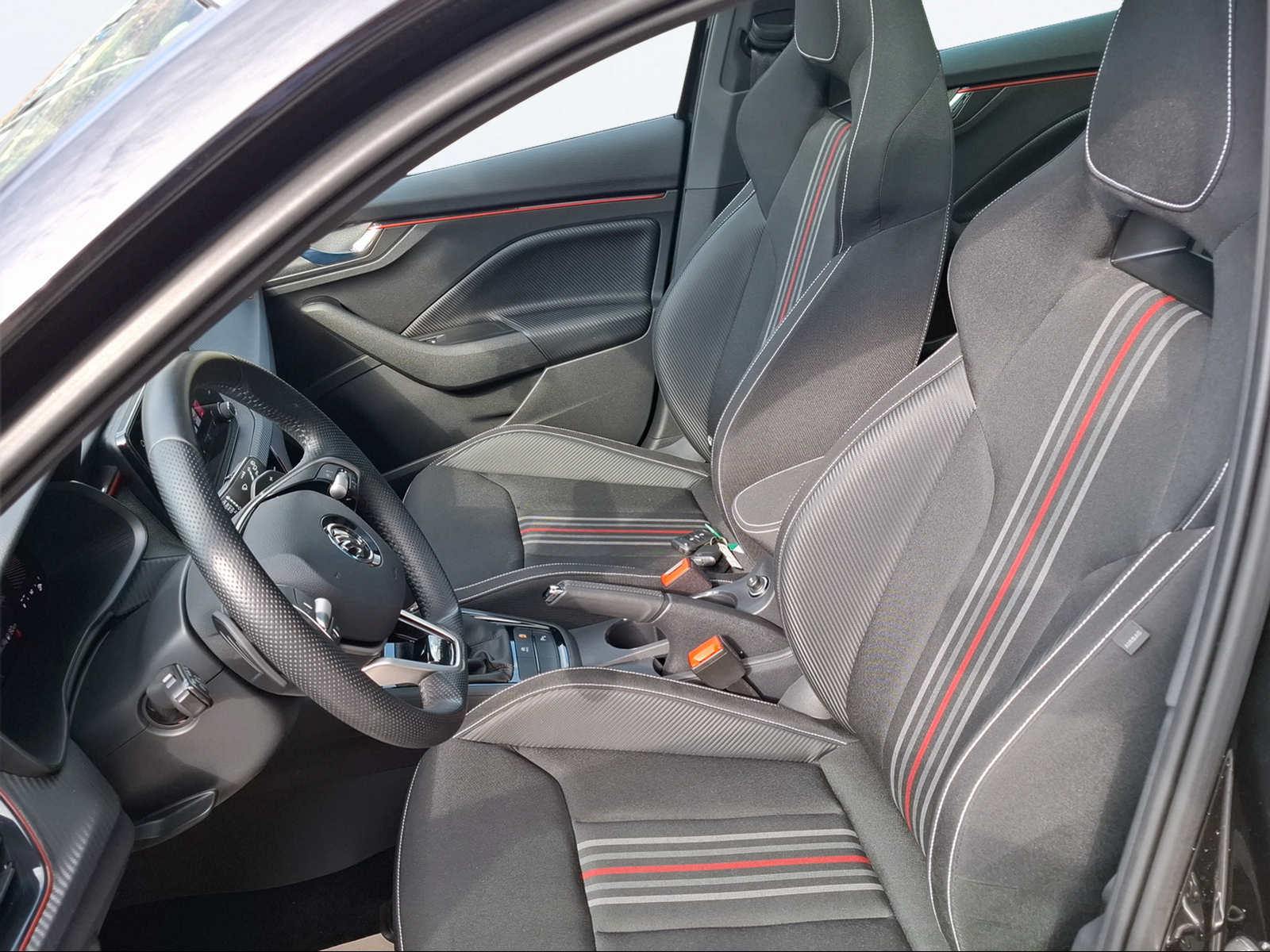 SKODA Kamiq 1.0 TSI Monte Carlo DSG-image-9
