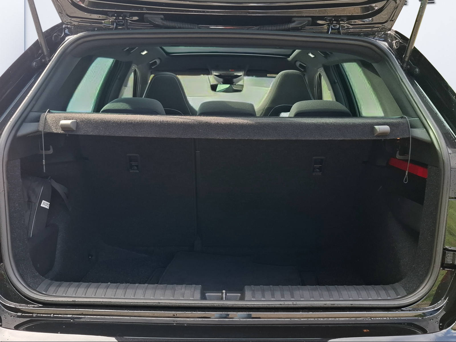 SKODA Kamiq 1.0 TSI Monte Carlo DSG-image-8