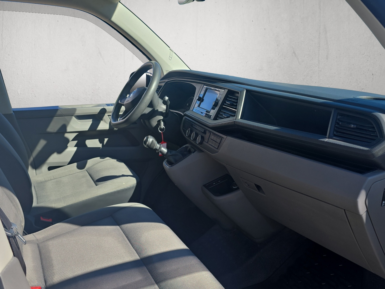 VW T6.1 2.0 TDI-image-10