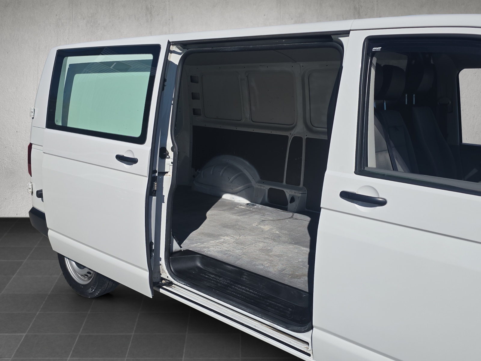 VW T6.1 2.0 TDI-image-9