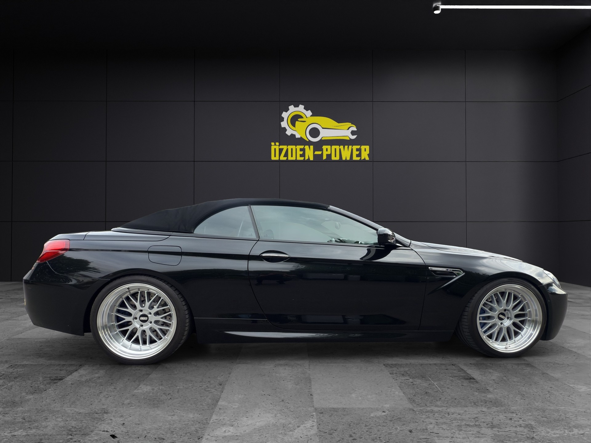 BMW M6 Cabrio Drivelogic *AKTION JUNI*-showroom-element-3