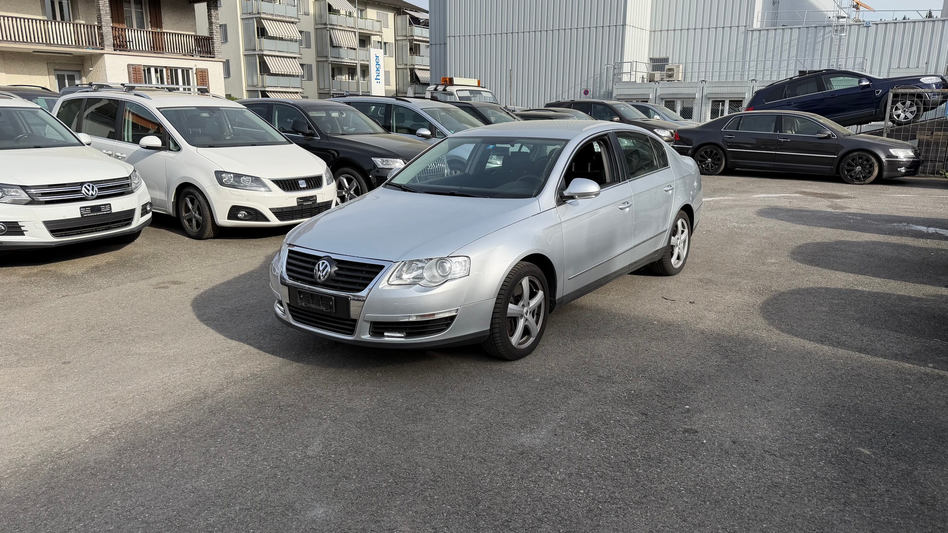 VW Passat 3.2 V6 FSI Comfortline 4Motion-image-0