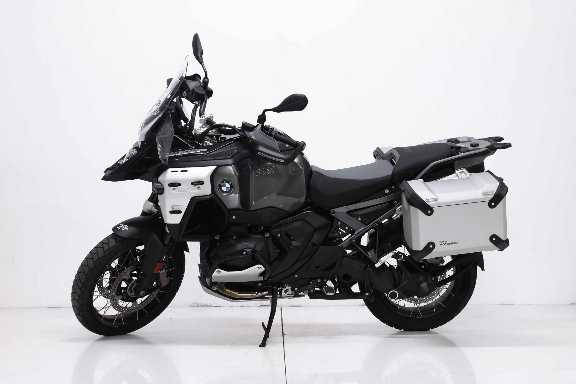BMW R 1300 GS Adventure-image-4