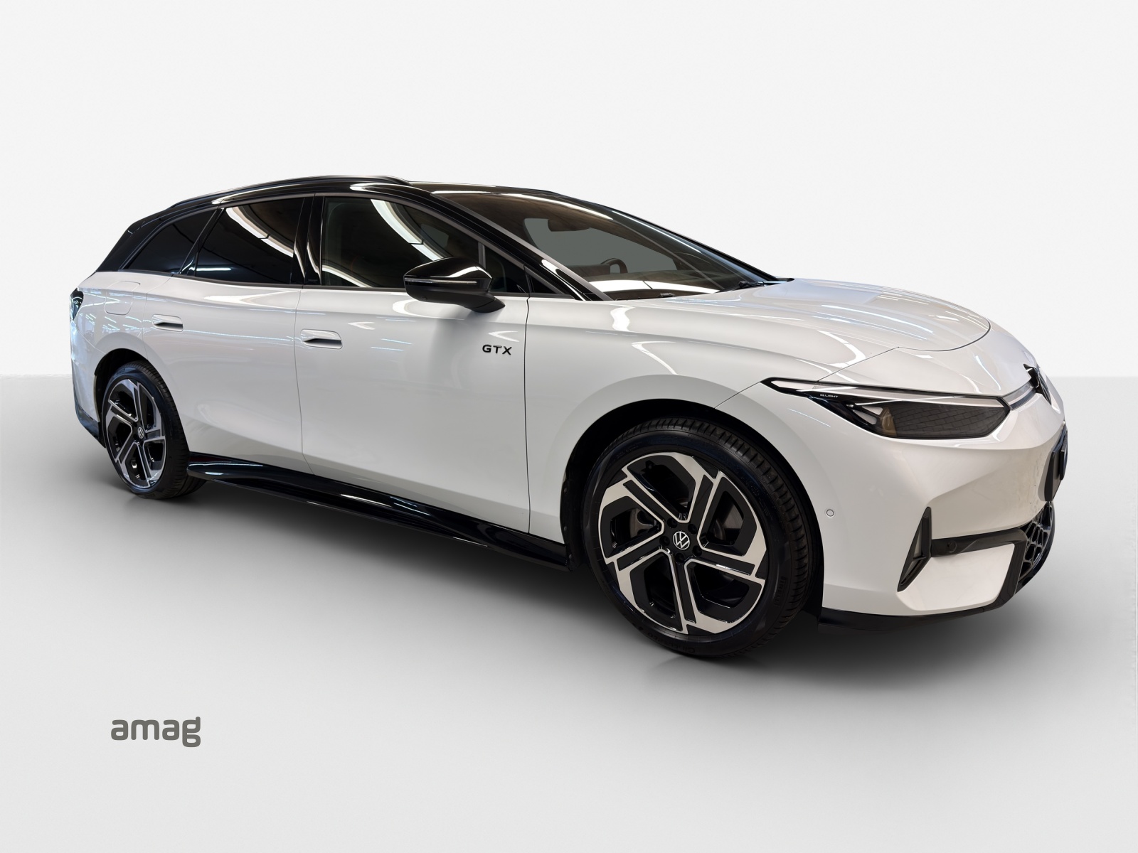 VW ID.7 Tourer GTX 86 kWh GTX United 4 Motion-image-5