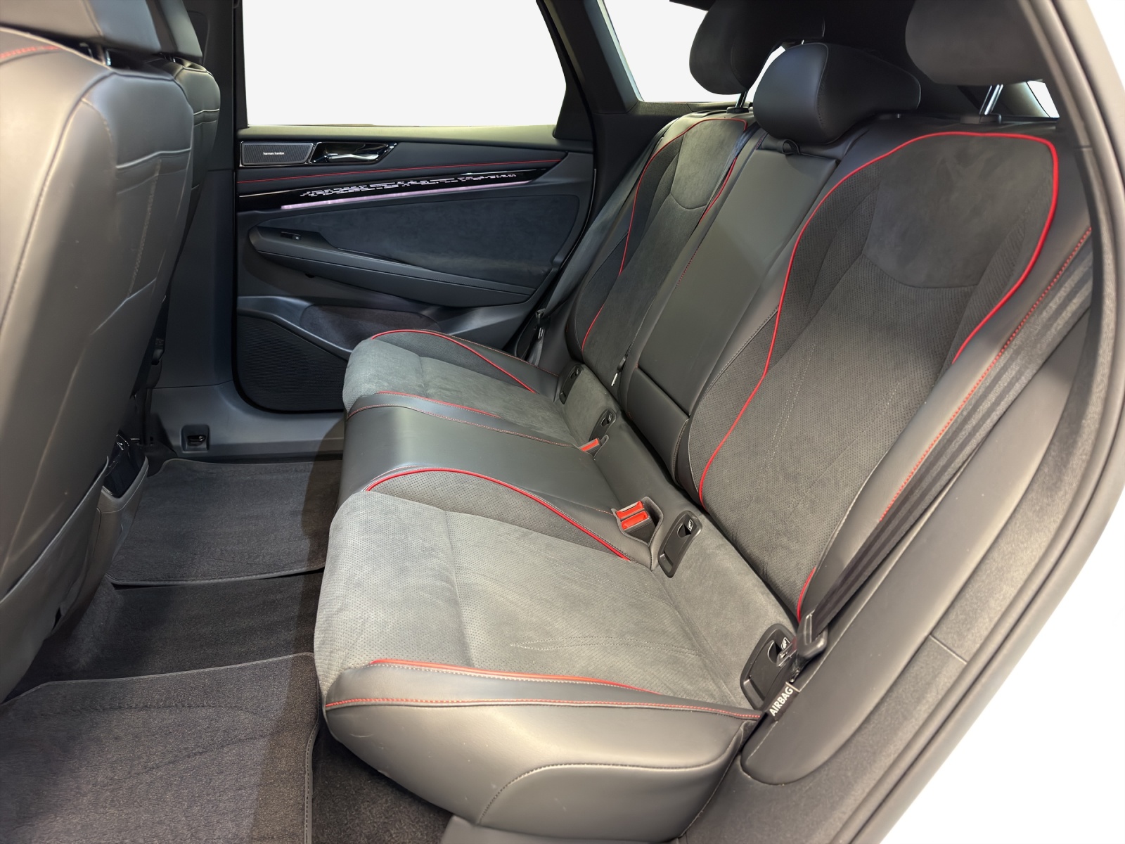 VW ID.7 Tourer GTX 86 kWh GTX United 4 Motion-image-11