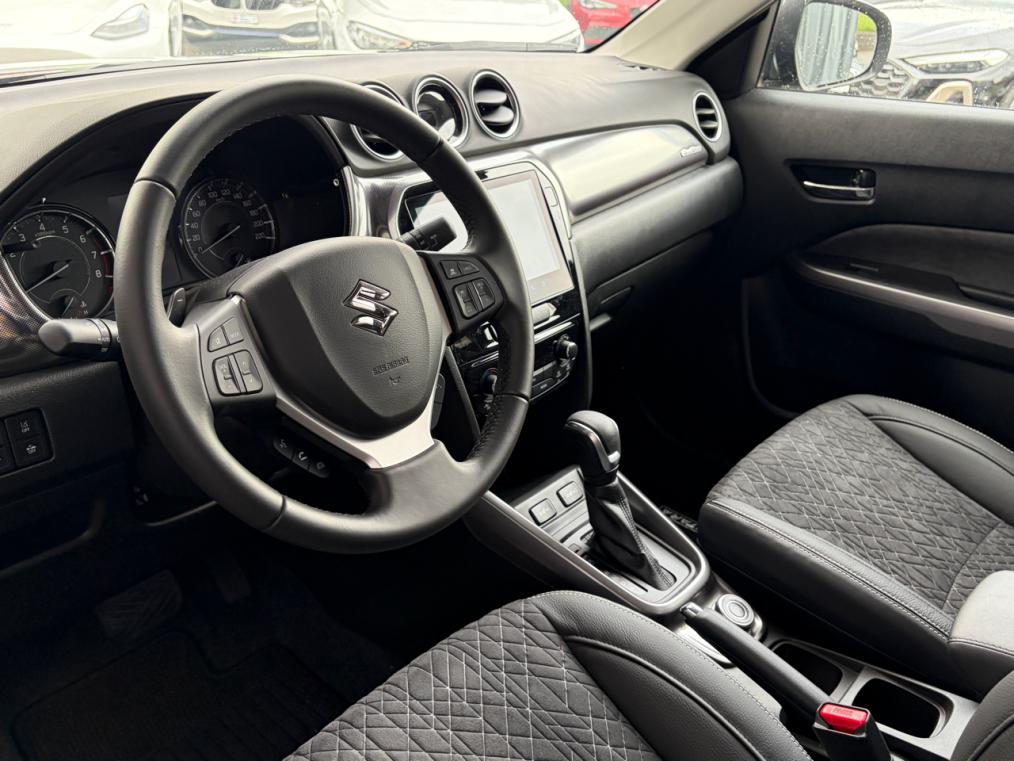 SUZUKI Vitara 1.5 Hybrid Compact Top 4x4-image-3