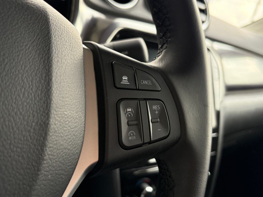 SUZUKI Vitara 1.5 Hybrid Compact Top 4x4-image-4