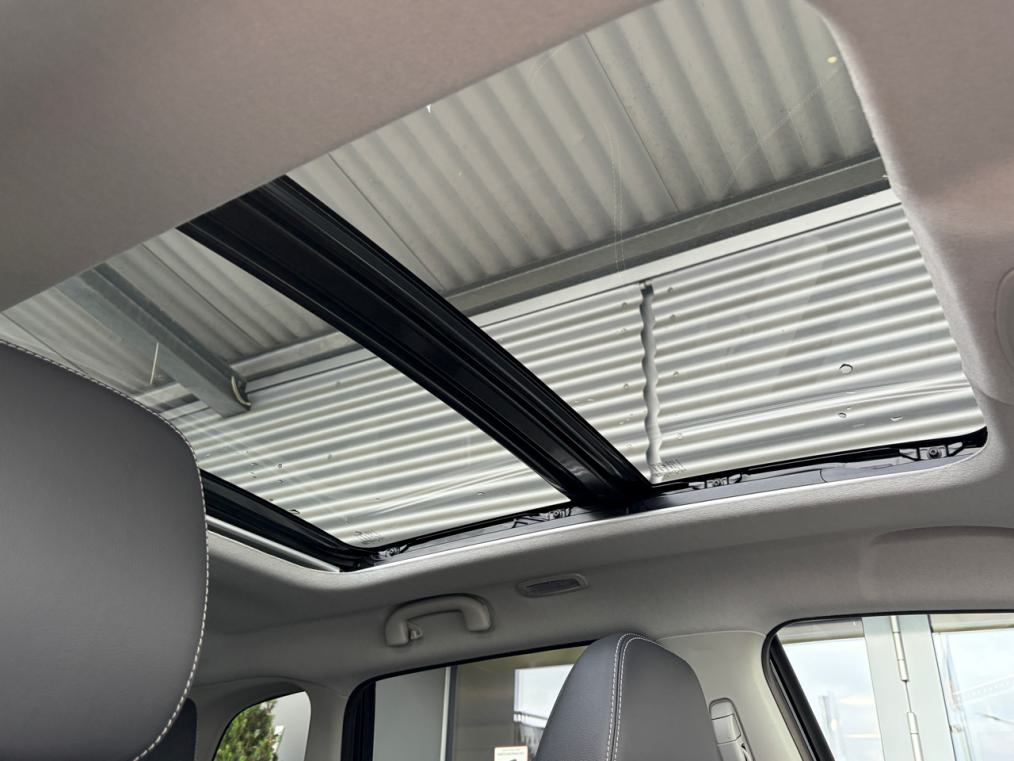 SUZUKI Vitara 1.5 Hybrid Compact Top 4x4-image-8
