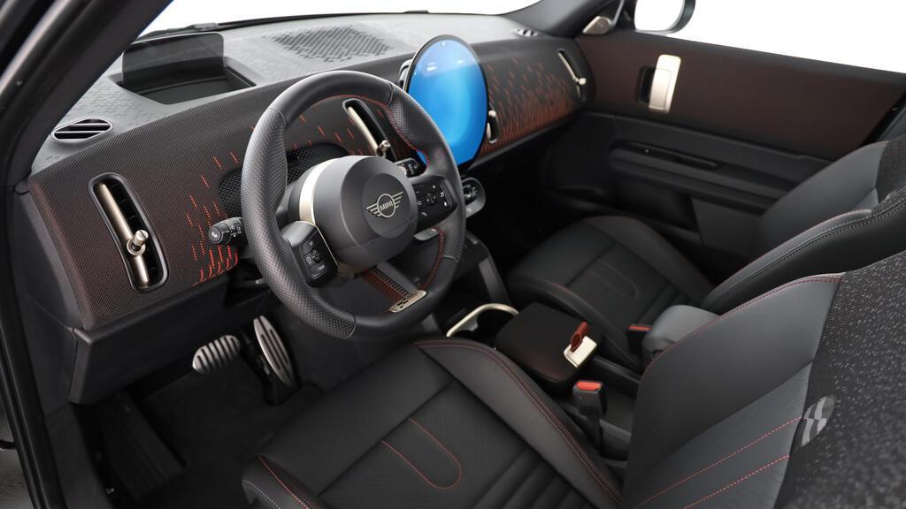MINI John Cooper Works Countryman ALL4-image-16