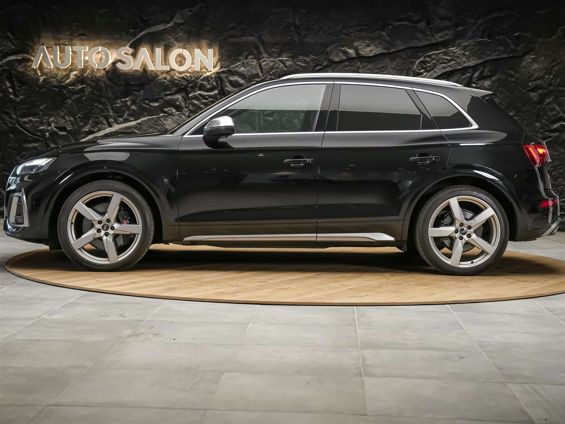 AUDI SQ5 TDI quattro tiptronic *Sitzbelüftung*Panorama*Leder*-image-1