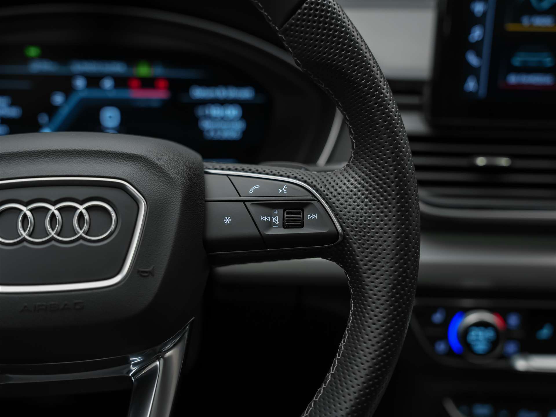 AUDI SQ5 TDI quattro tiptronic *Sitzbelüftung*Panorama*Leder*-image-29