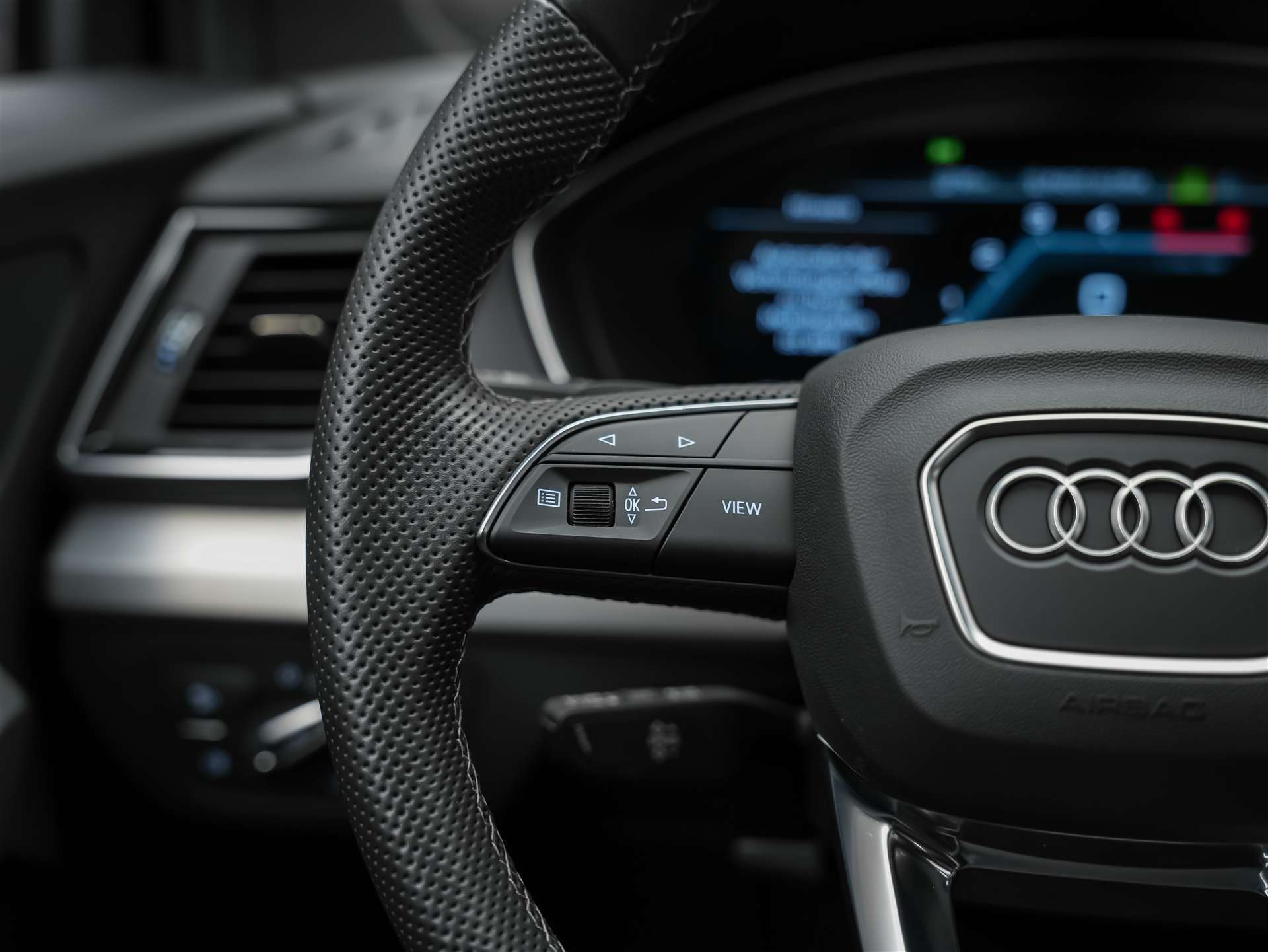AUDI SQ5 TDI quattro tiptronic *Sitzbelüftung*Panorama*Leder*-image-28