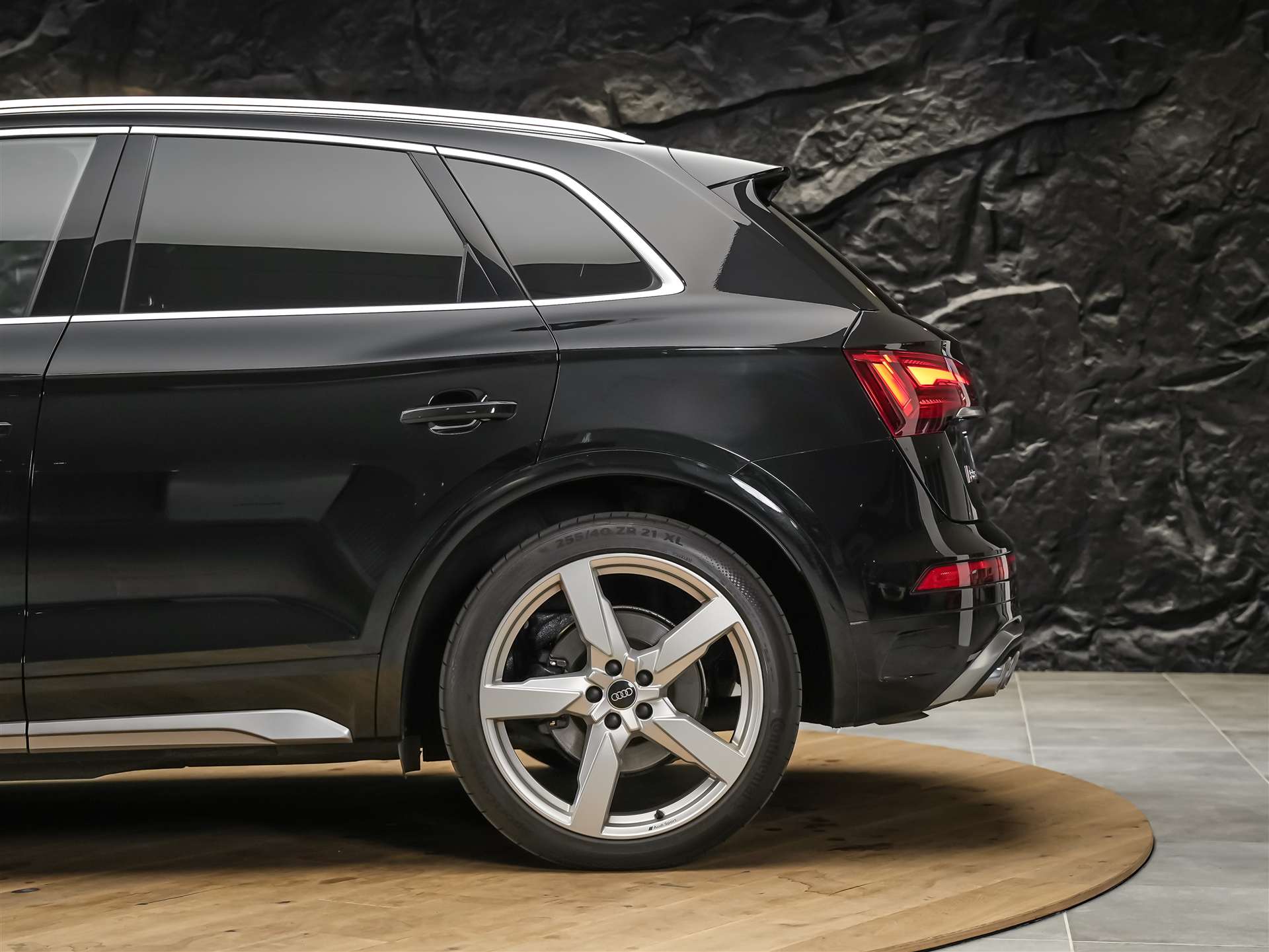 AUDI SQ5 TDI quattro tiptronic *Sitzbelüftung*Panorama*Leder*-image-18