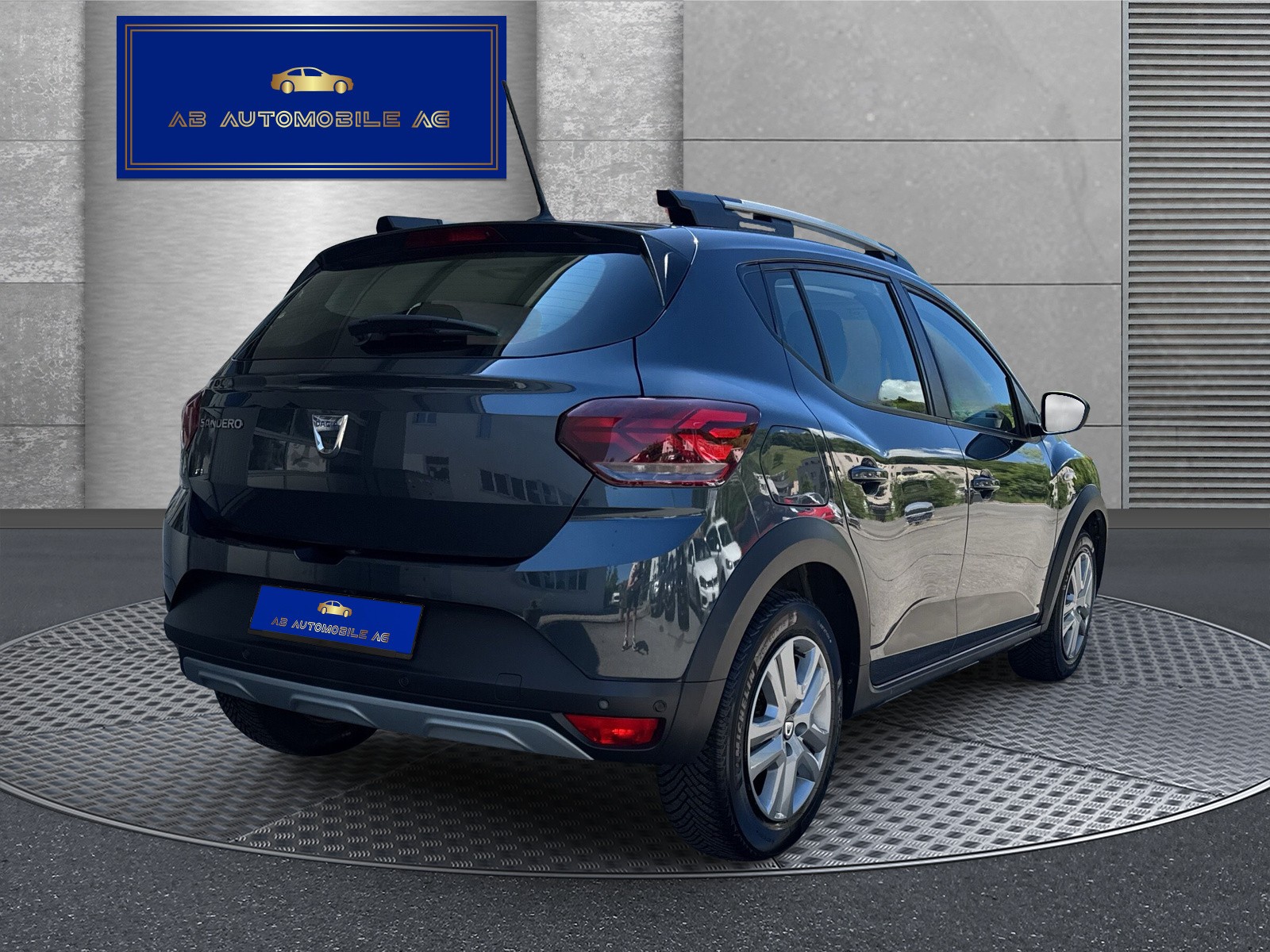 DACIA Sandero Stepway TCe 90 Comfort-image-5