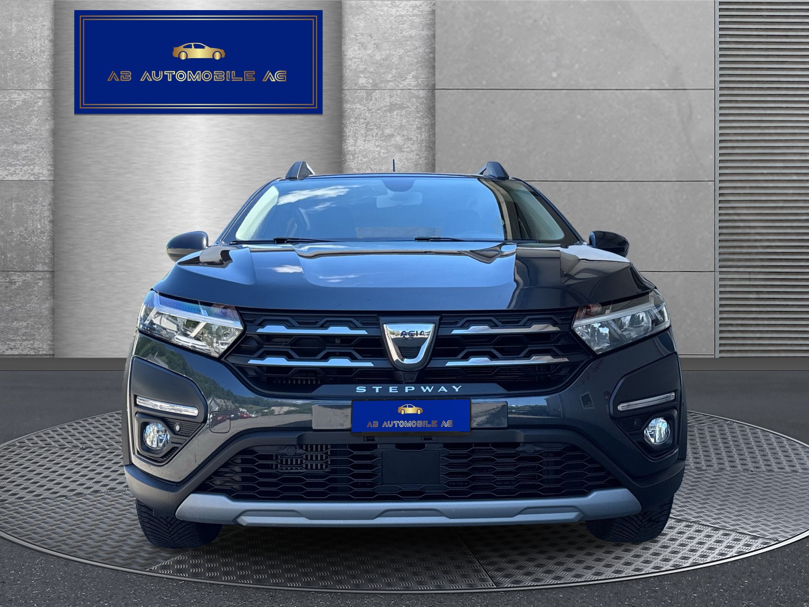 DACIA Sandero Stepway TCe 90 Comfort-image-1