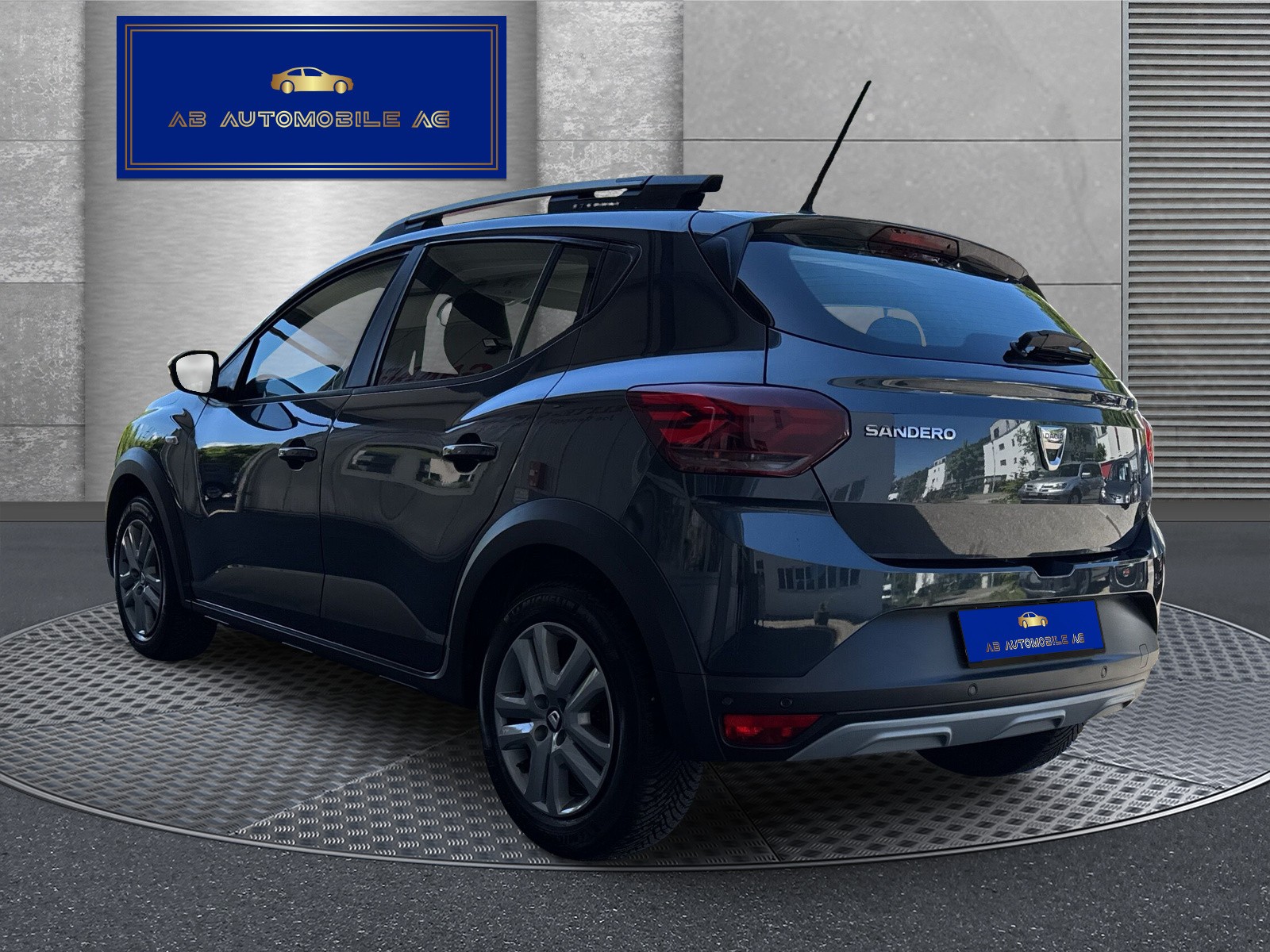 DACIA Sandero Stepway TCe 90 Comfort-image-3