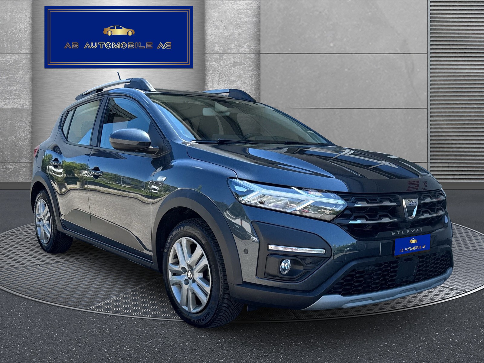 DACIA Sandero Stepway TCe 90 Comfort-image-2