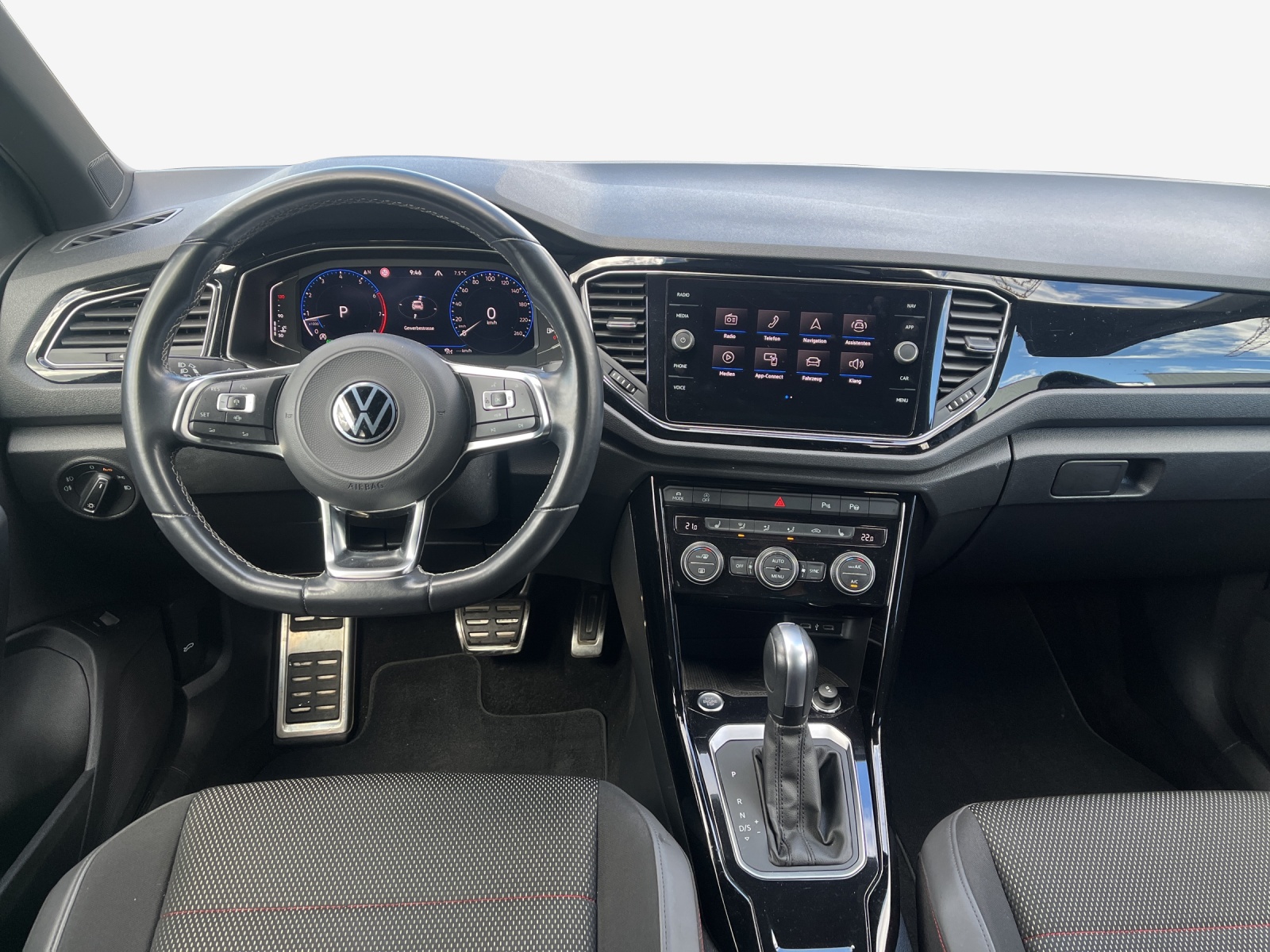 VW T-Roc 1.5 TSI EVO Sport DSG-image-8
