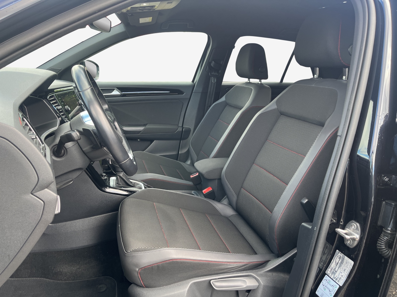 VW T-Roc 1.5 TSI EVO Sport DSG-image-7