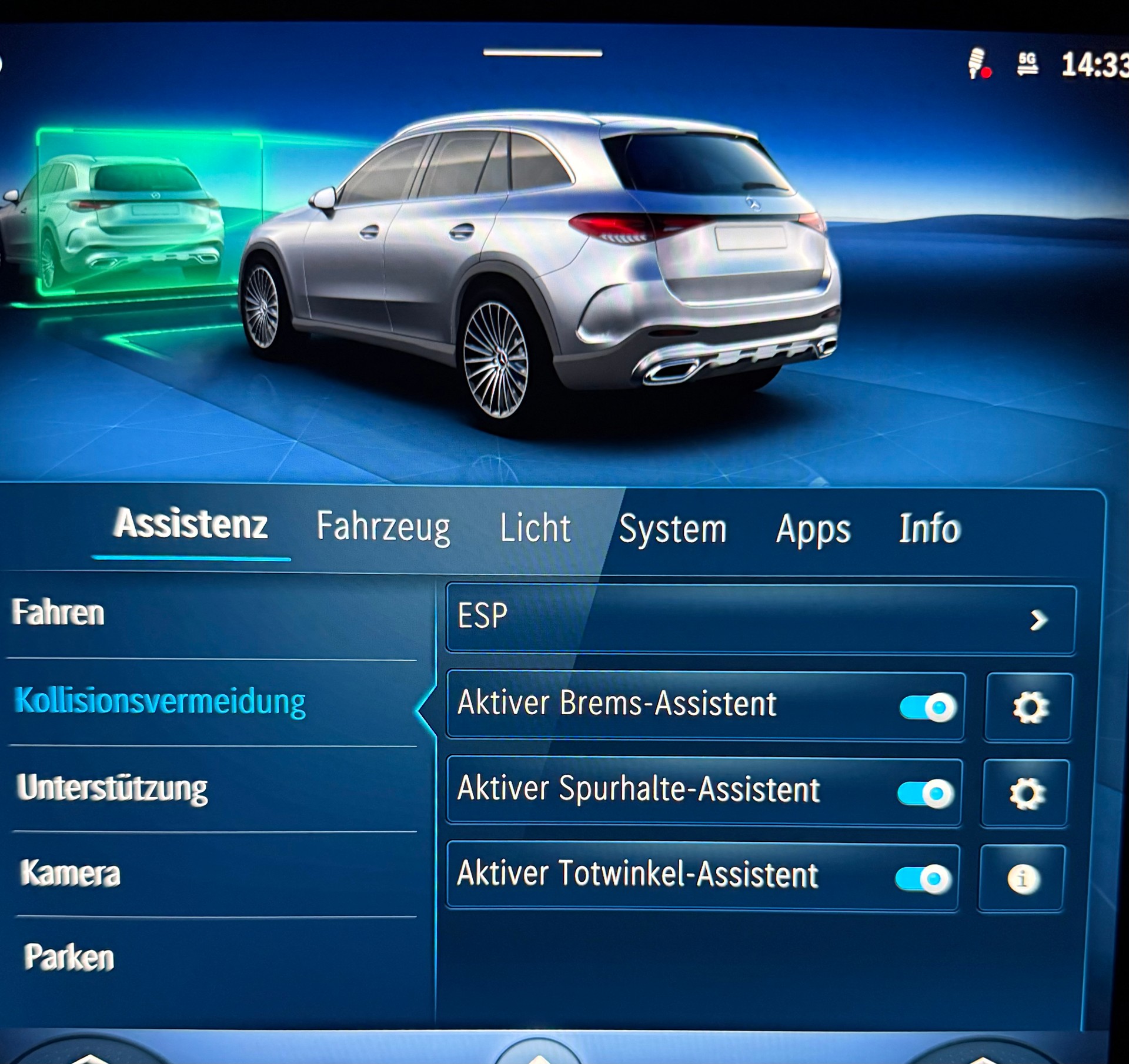 MERCEDES-BENZ GLC 220 d AMG Line 4Matic 9G-Tronic-image-11