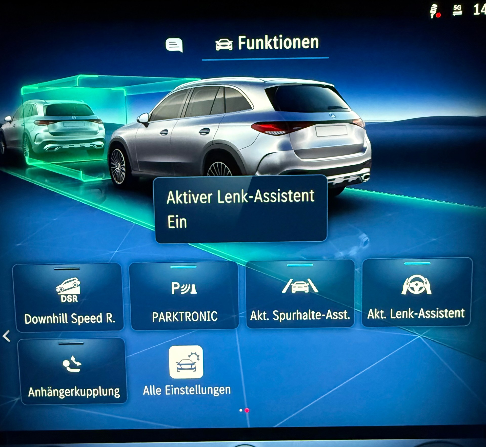 MERCEDES-BENZ GLC 220 d AMG Line 4Matic 9G-Tronic-image-18