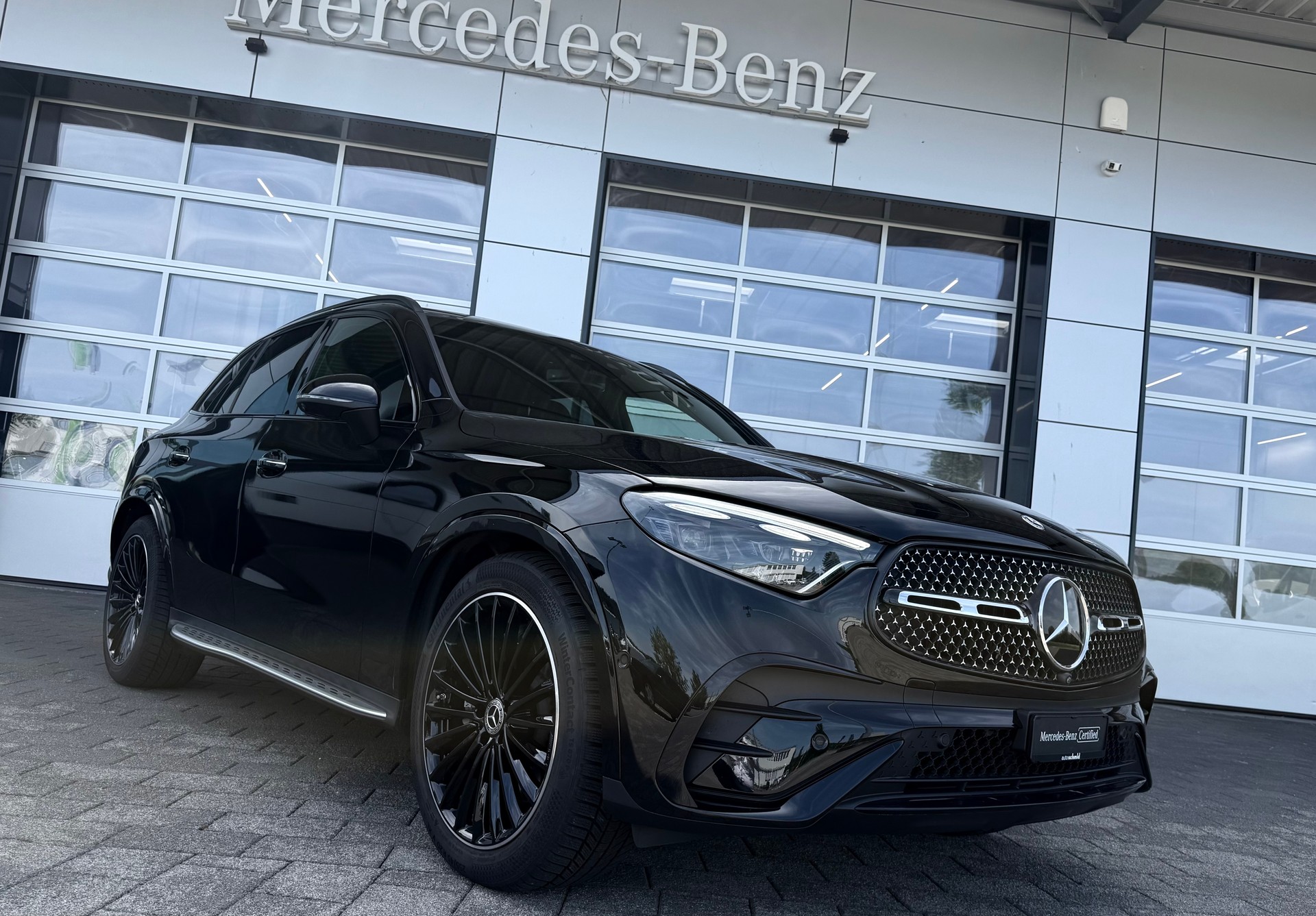 MERCEDES-BENZ GLC 220 d AMG Line 4Matic 9G-Tronic-image-0