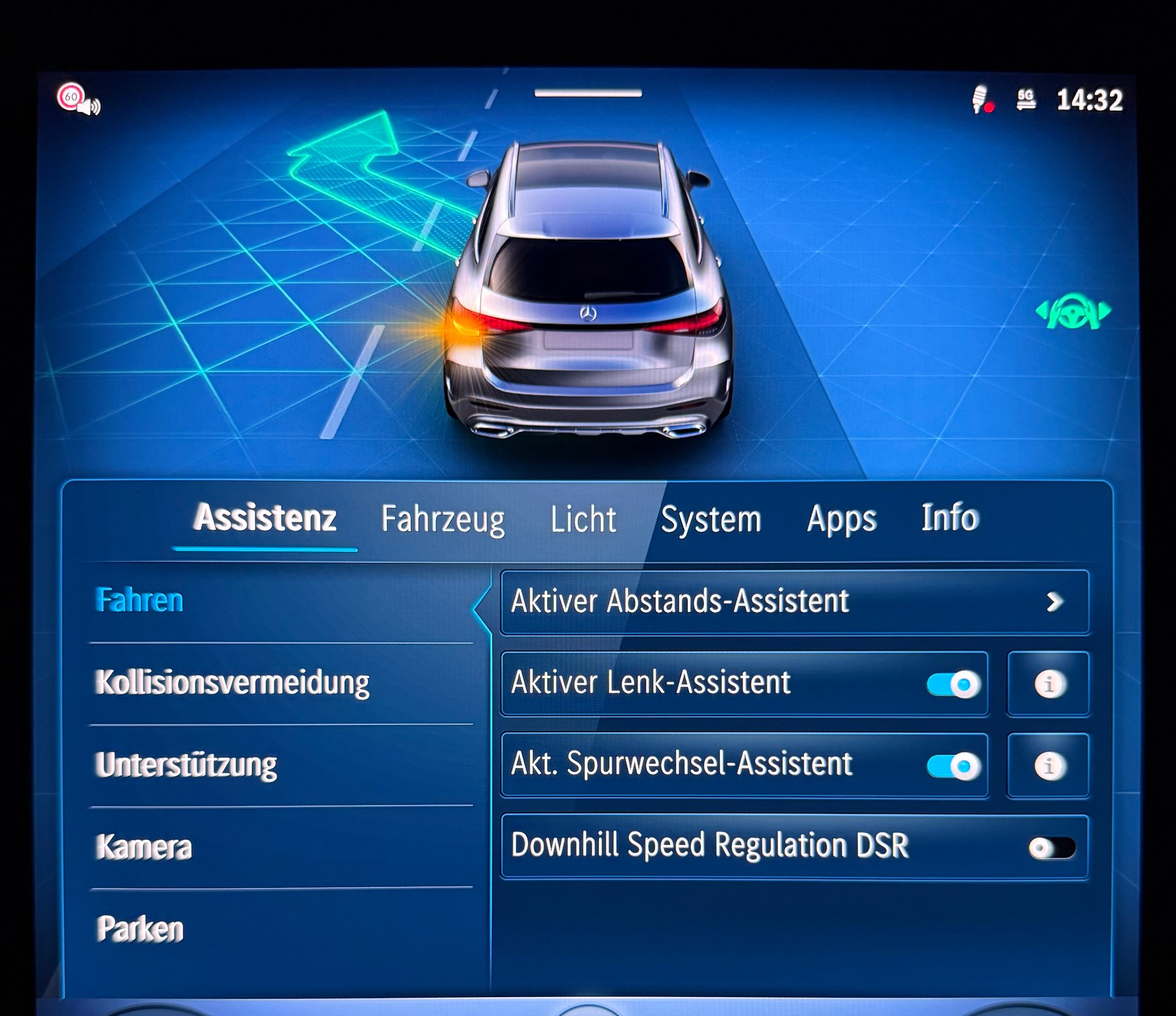 MERCEDES-BENZ GLC 220 d AMG Line 4Matic 9G-Tronic-image-9