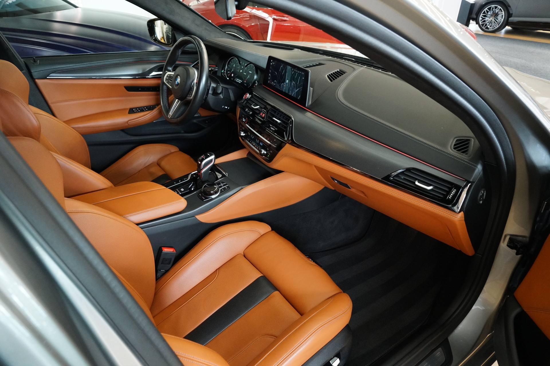 BMW M5 xDrive Competition Drivelogic "Grail Exhaust"-image-15