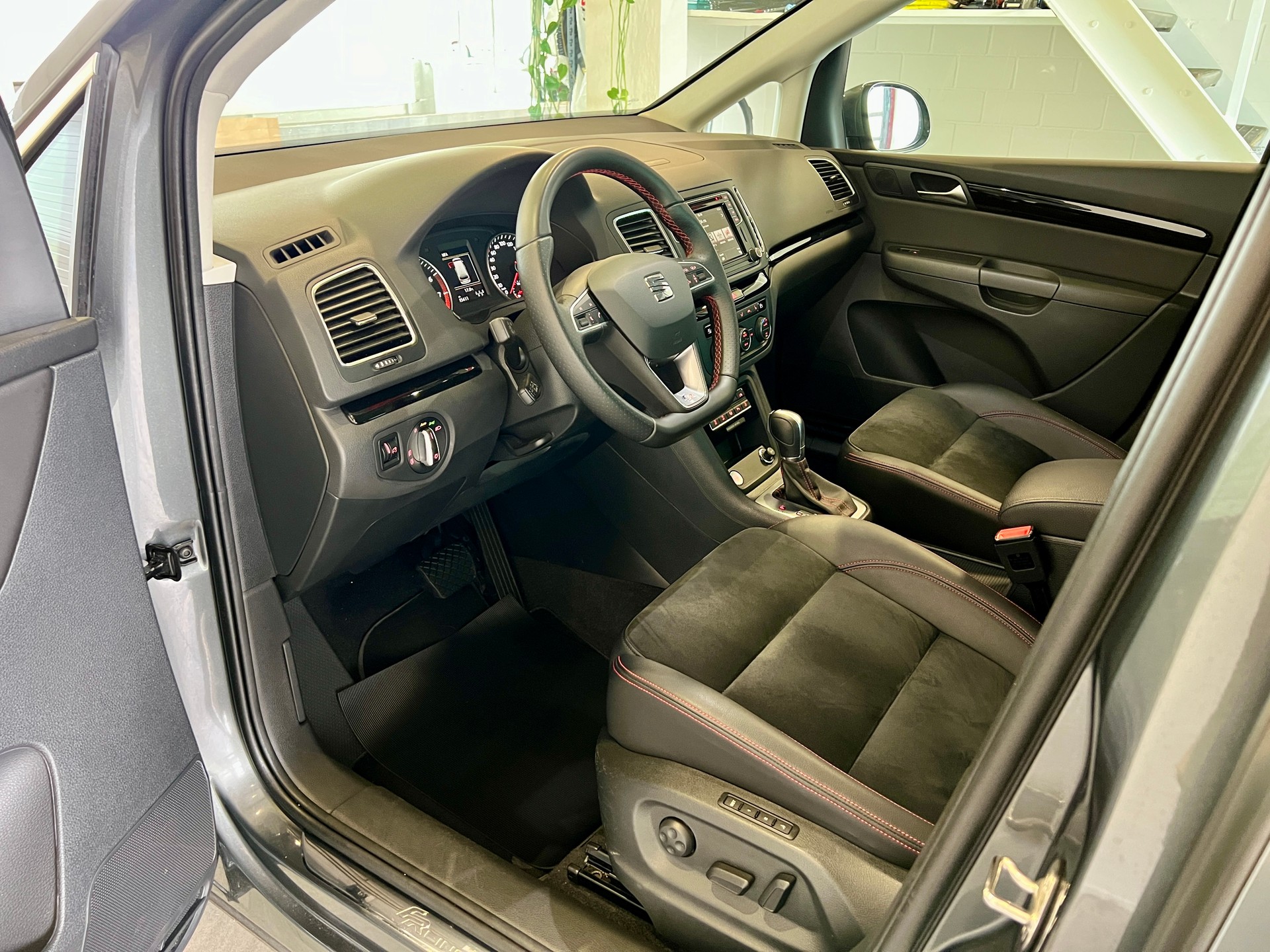 SEAT Alhambra 1.4 TSI FR Line DSG-image-6