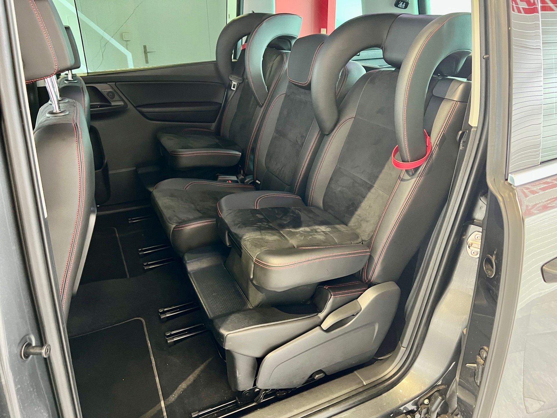 SEAT Alhambra 1.4 TSI FR Line DSG-image-12