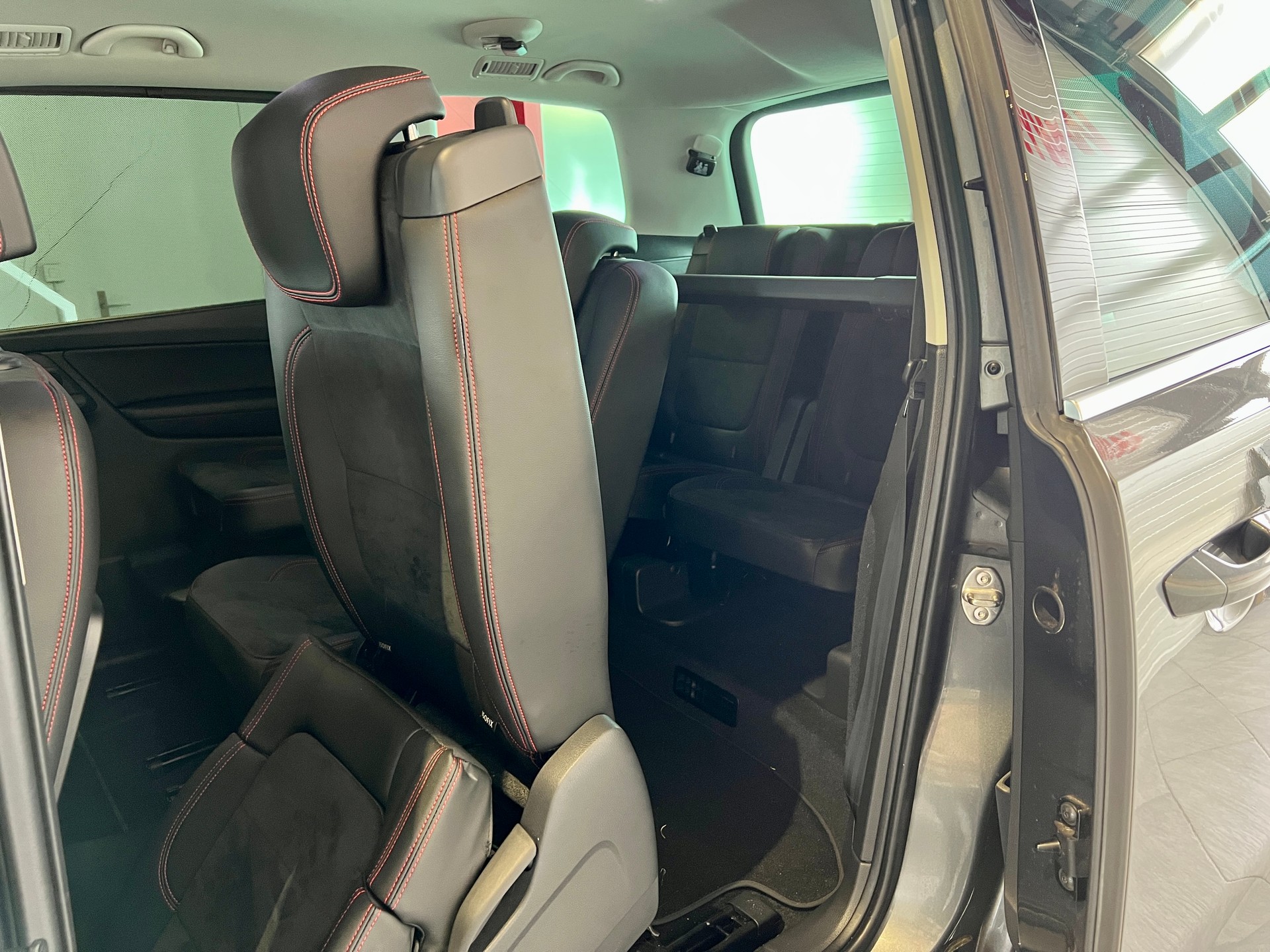 SEAT Alhambra 1.4 TSI FR Line DSG-image-17