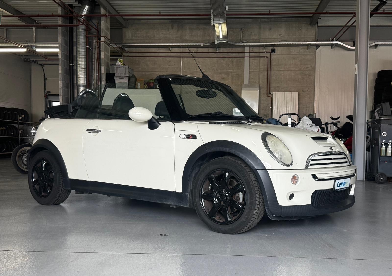 MINI Cooper S Cabriolet-image-0