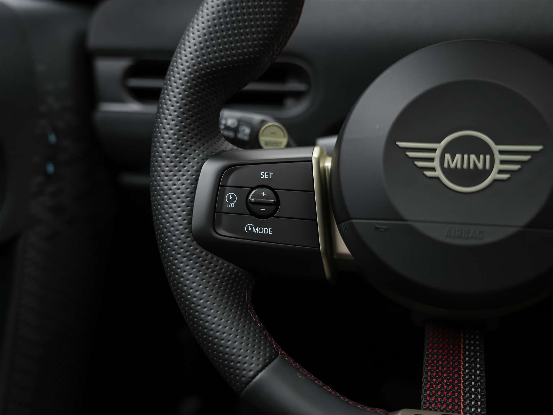 MINI Cooper S DKG John Cooper Works Trim *Neues Modell*Panorama*Head-Up*-image-24