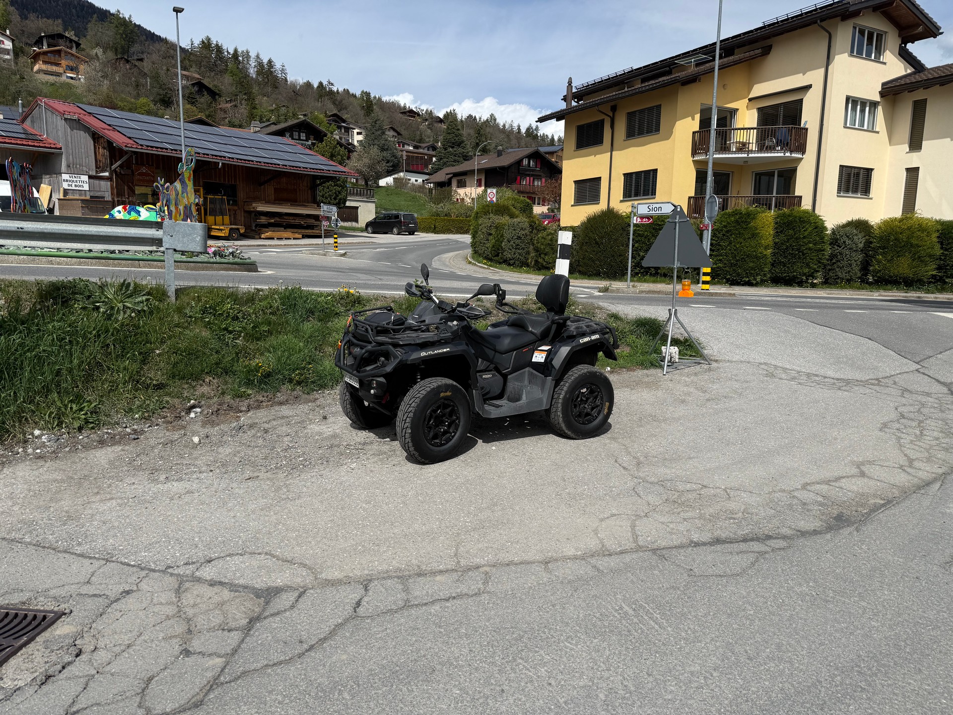 CAN-AM Outlander Max 1000 XT-P ABS-image-4