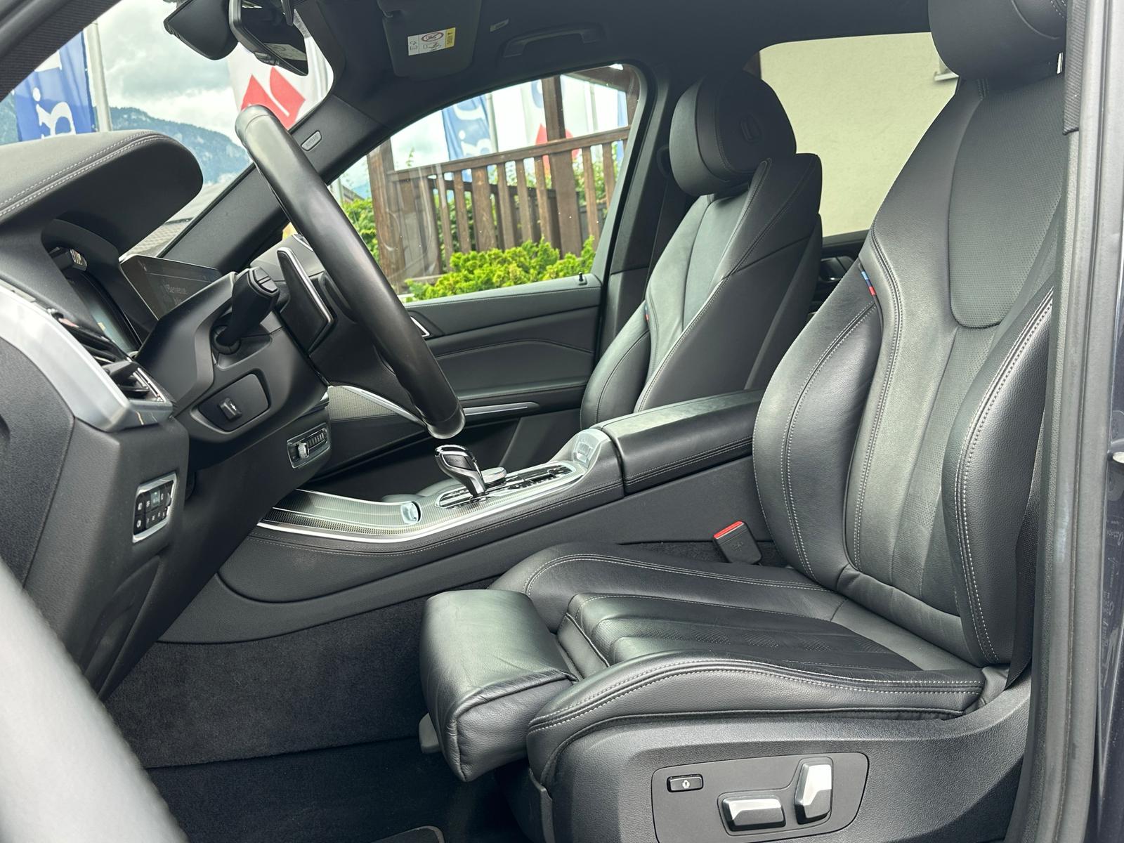 BMW X5 xDrive M50d Steptronic-image-11